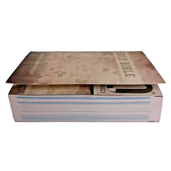 The Compact Holy Bible E100 Military Edition English Standard Verson ESV 2011 - Picture 3 of 13